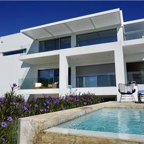 5 bedroom luxury villa with infinity pool, sea views and tennis court near Chania, sleeps 10